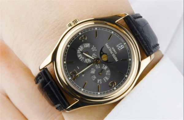 百达翡丽手表发条拧反了处理技巧