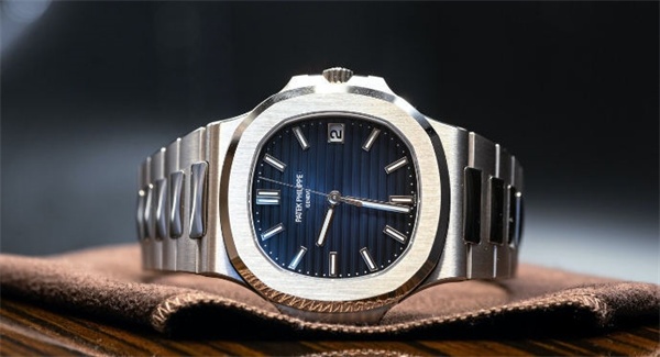 百达翡丽手表调日期详细步骤 百达翡丽手表调日期详细步骤